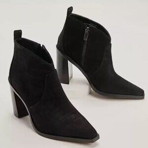 NIB Vince Camuto x Almost Ready Heeled Boots - Winndie Black 12M A456235